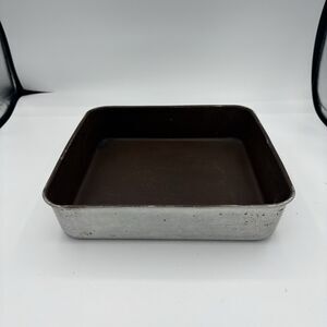 West Bend Baking Pan 9"x9"x2" Square Bakeware Cake Bar Dessert Vintage‎